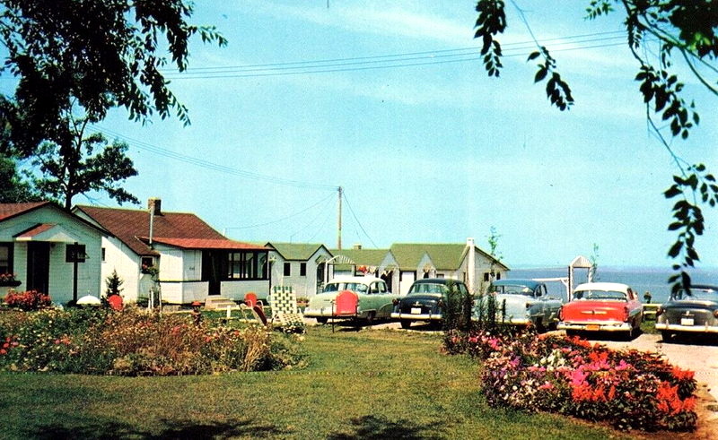 Beachcomber Motel & Apartments - Beachcomber Postcard